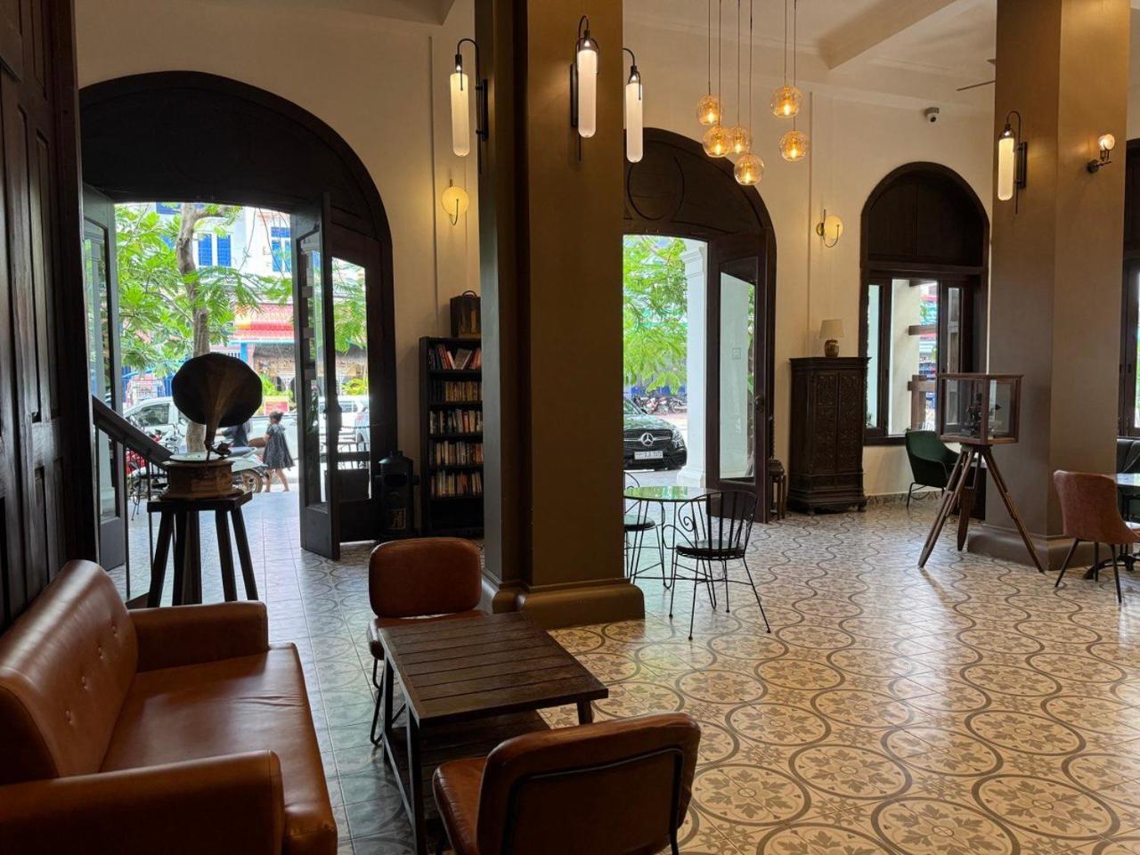 The J Break Boutique Otel Kampot Dış mekan fotoğraf