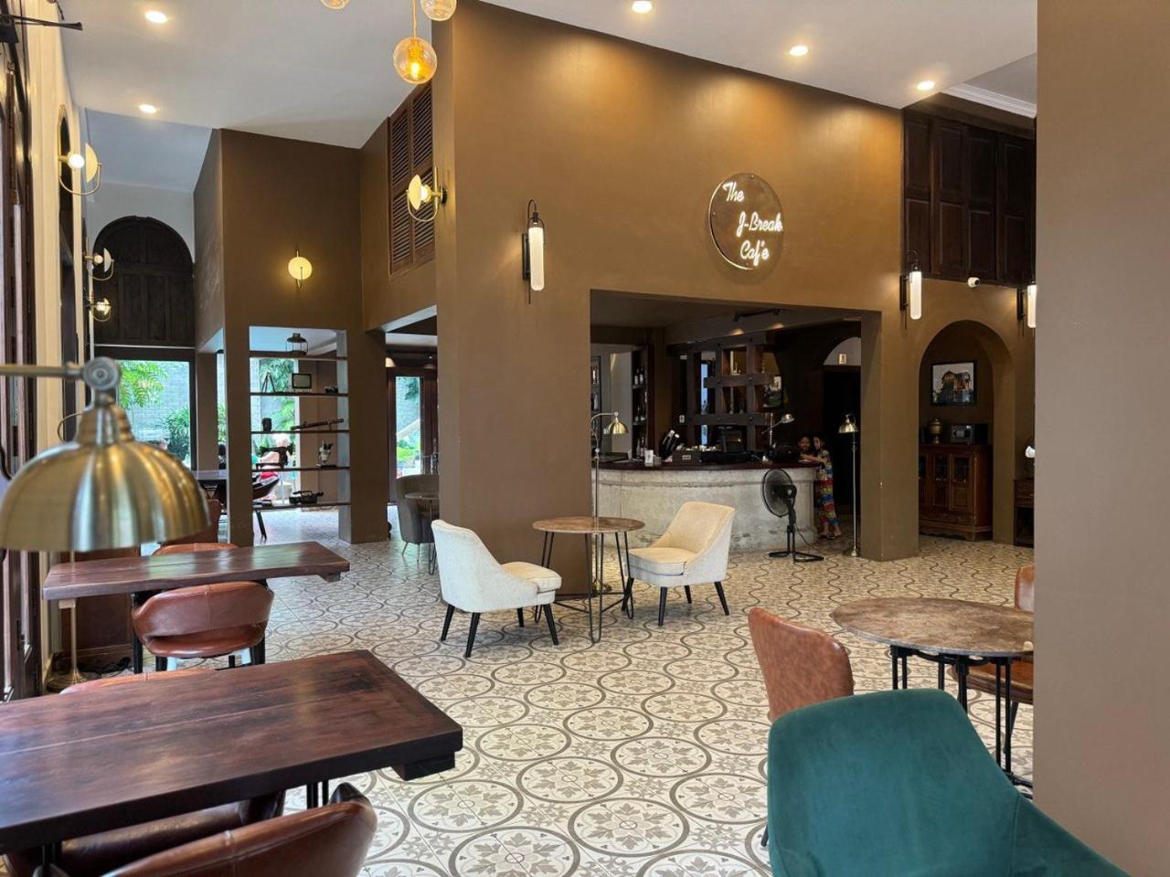 The J Break Boutique Otel Kampot Dış mekan fotoğraf