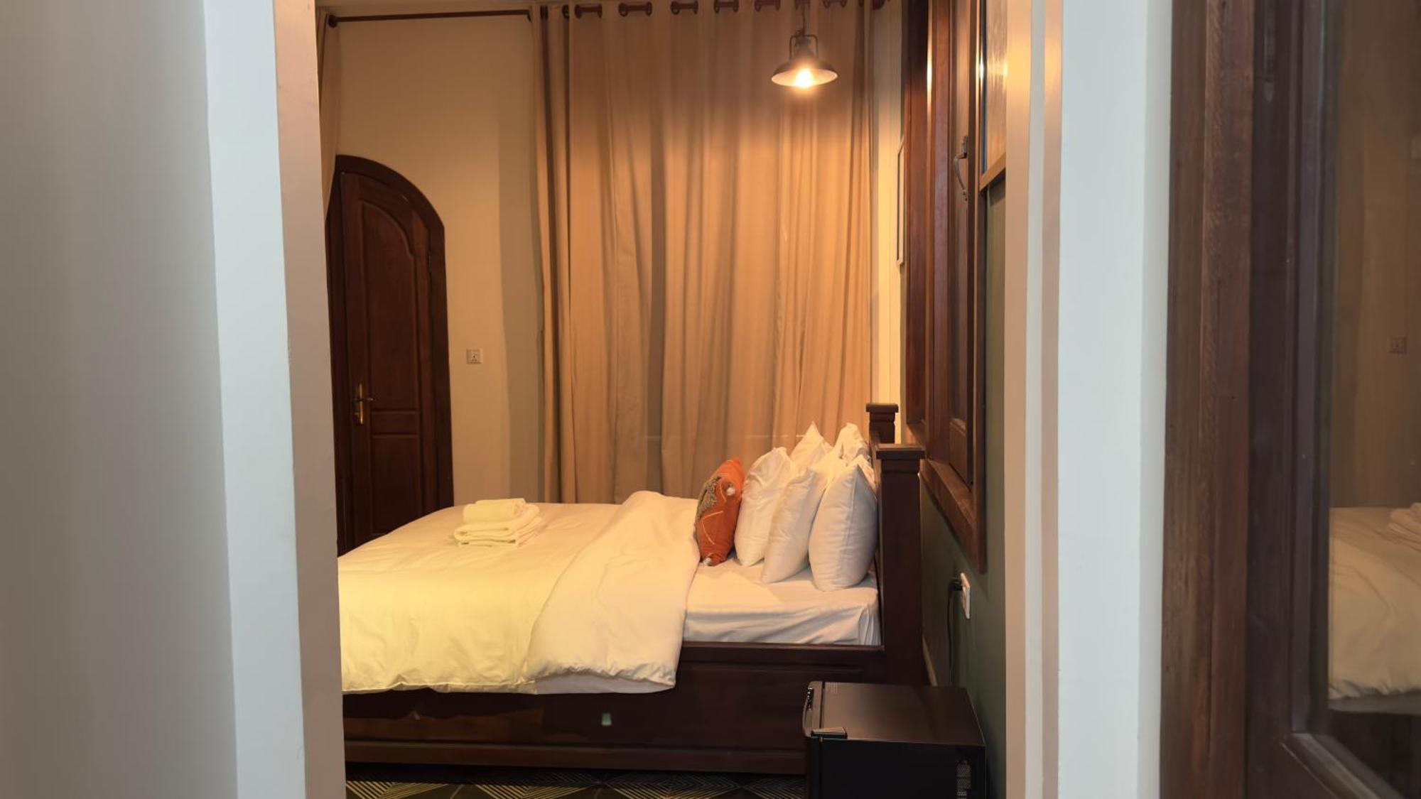 The J Break Boutique Otel Kampot Dış mekan fotoğraf