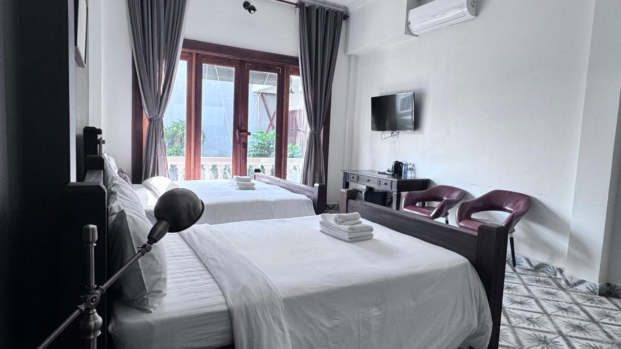 The J Break Boutique Otel Kampot Dış mekan fotoğraf