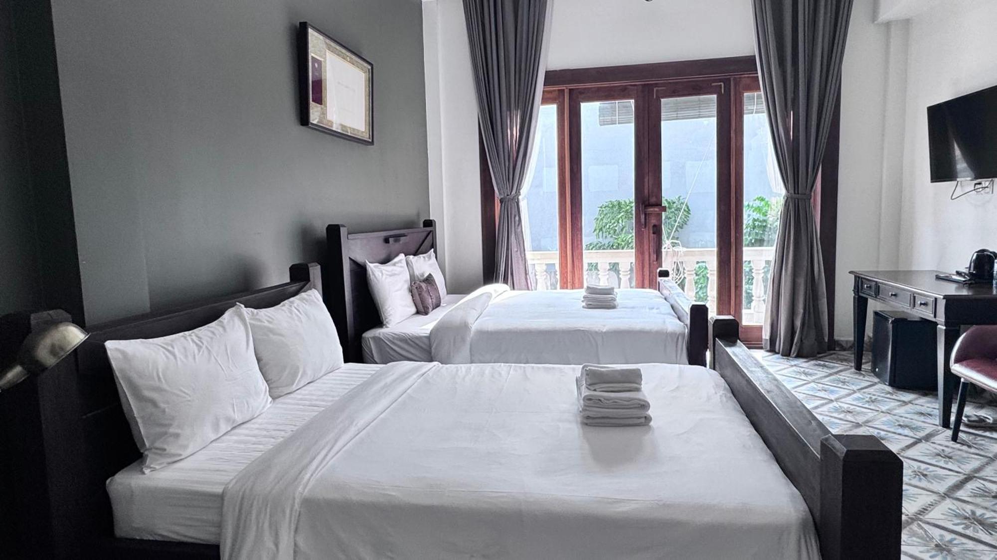 The J Break Boutique Otel Kampot Dış mekan fotoğraf