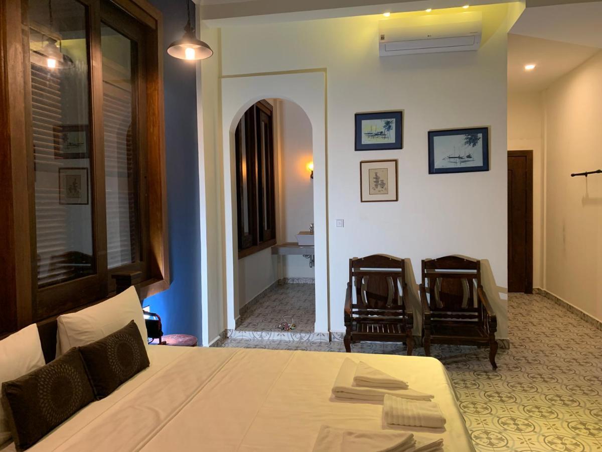 The J Break Boutique Otel Kampot Dış mekan fotoğraf